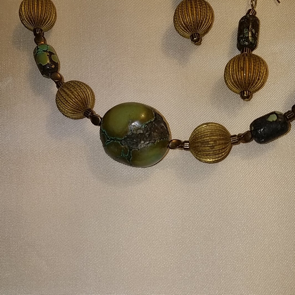 Artisan Turquoise Choker and Earrings - Picture 3 of 5